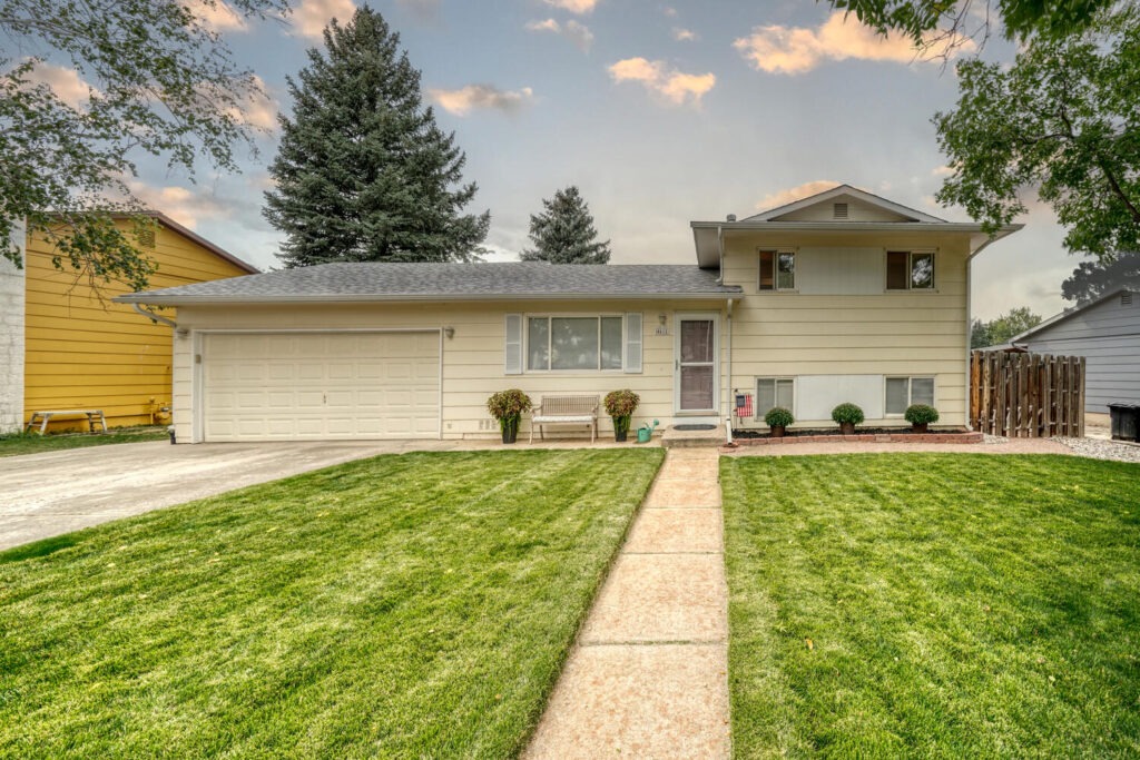 4671 Crimson Cir N Colorado Front