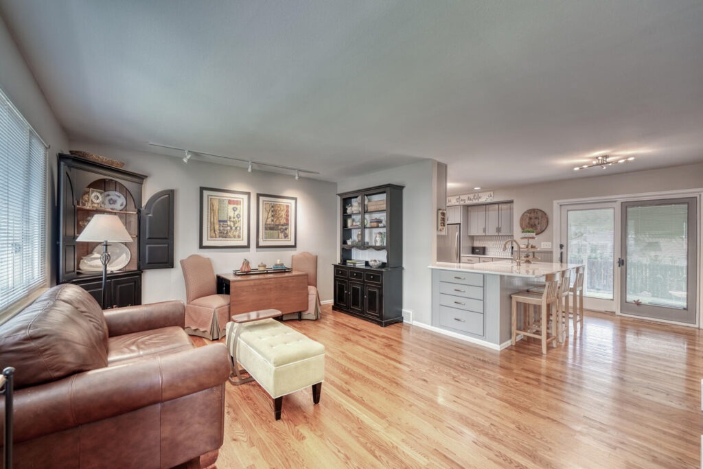 4671 Crimson Cir N Colorado Living Room