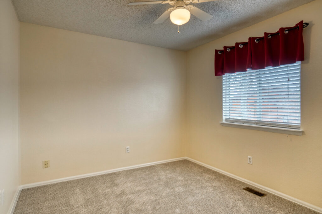 4979 Laredo Ridge Dr Bedroom Before