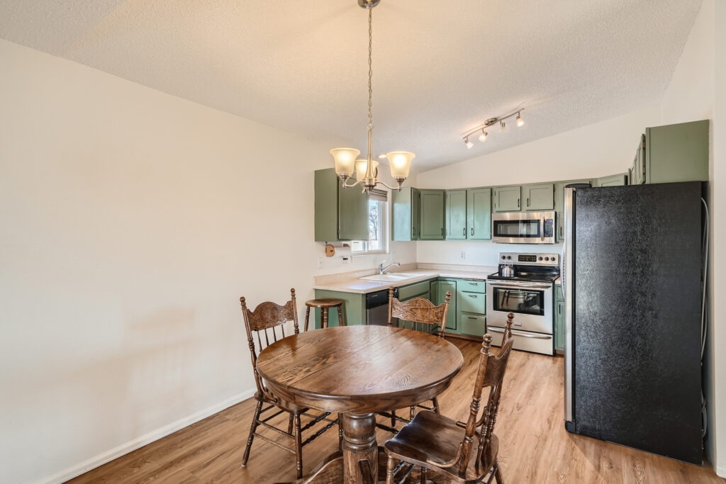 13 Kitchen