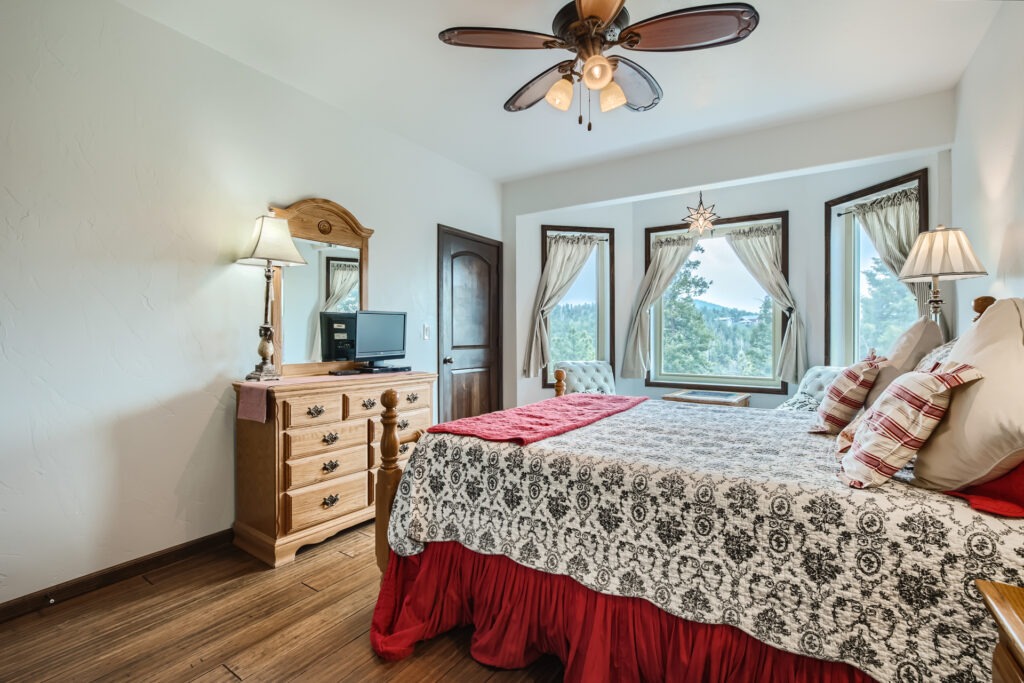 48 2nd Floor Bedroom