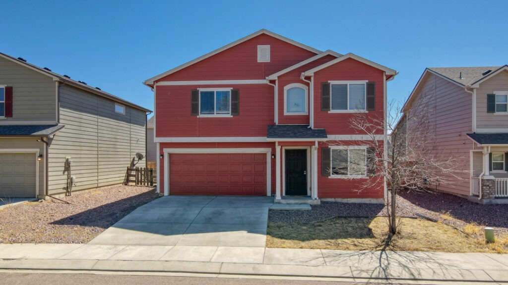Colorado Springs Home In Greencrest 1080 002