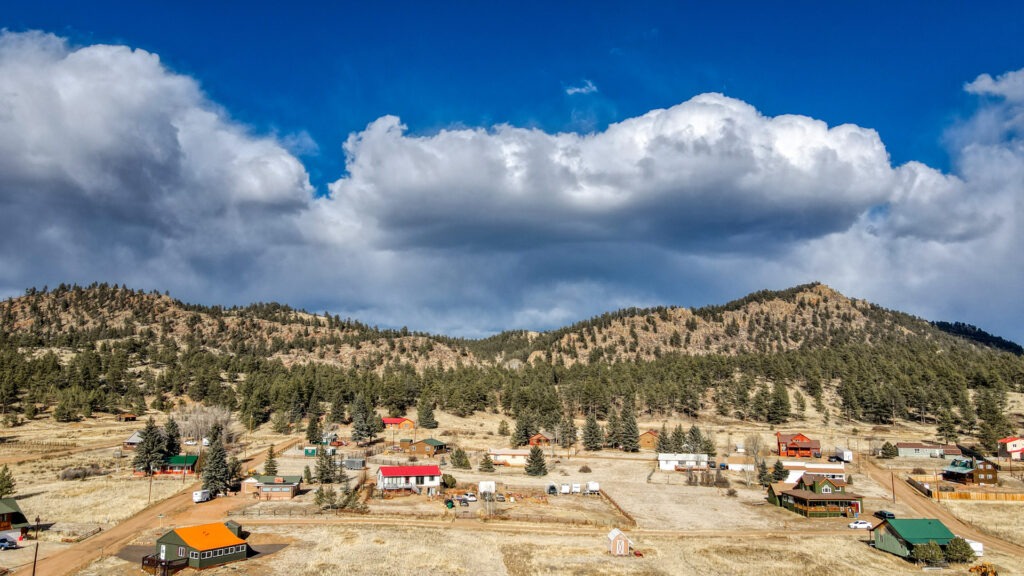 000 Hwy 24 Lake George Co Print 014 009 Neighborhood 300dpi 1920