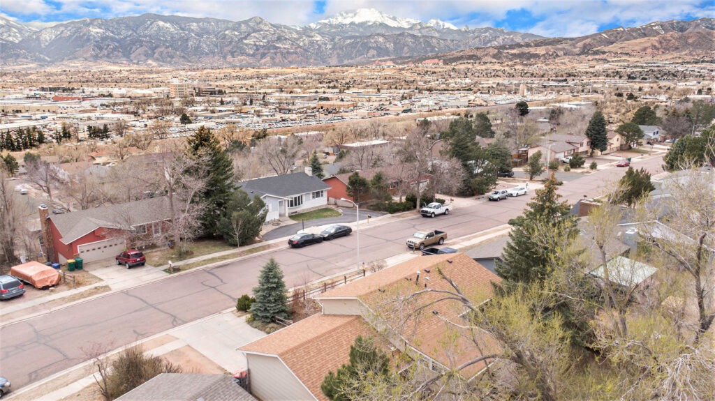 1172 Stanton St, Colorado Springs, CO 80907