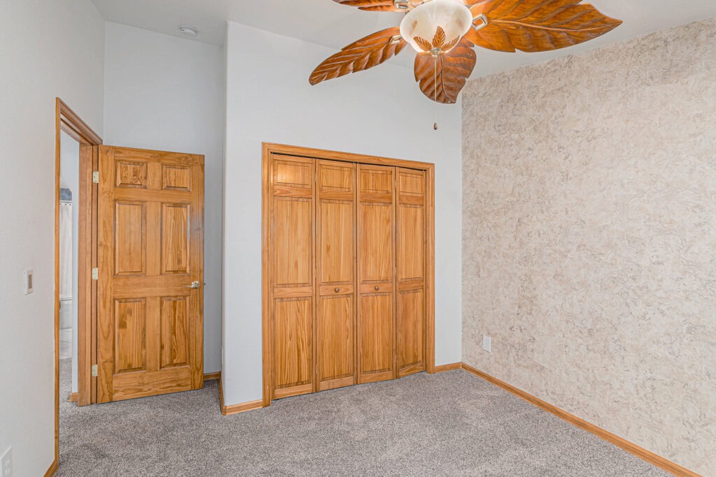 018 P1263464