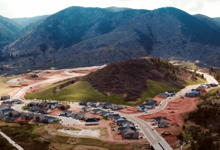 Find Monument homes for sale with Barb Schlinker.