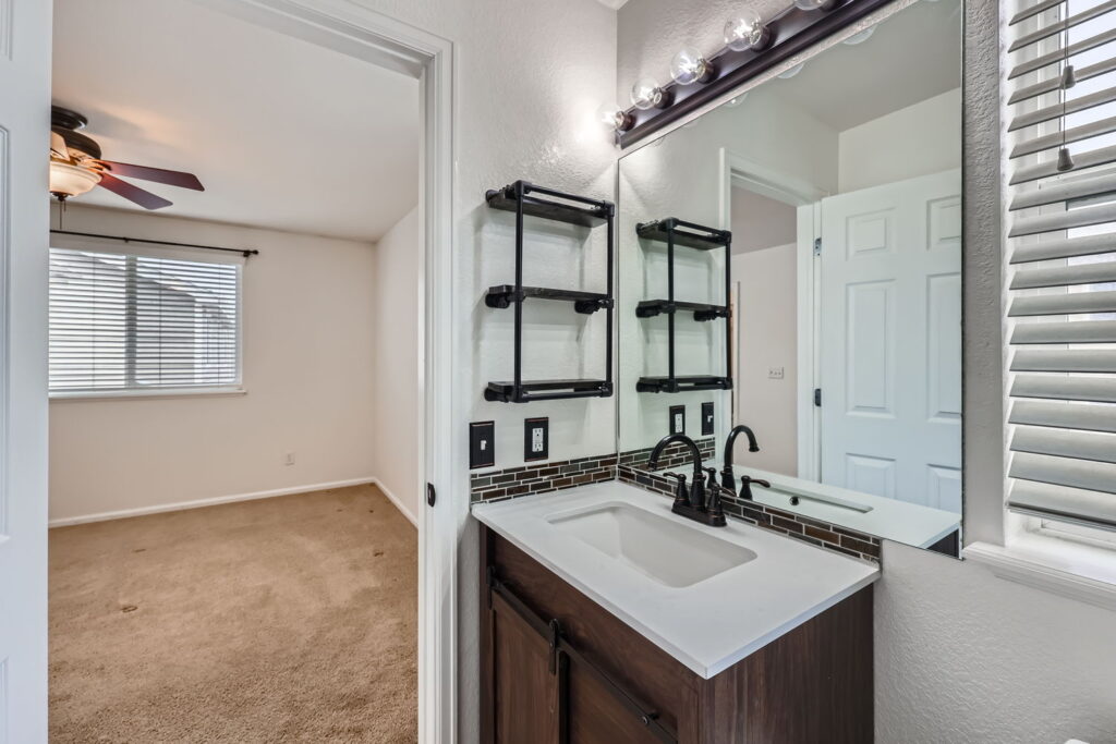 14279 White Peak Dr. Web Quality 018 20 2nd Floor Primary Bathroom