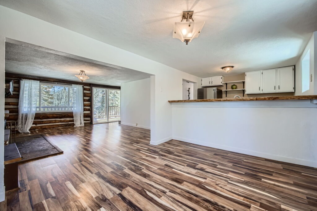 33 Friar Tuck Dr Web Quality 013 17 Breakfast Area