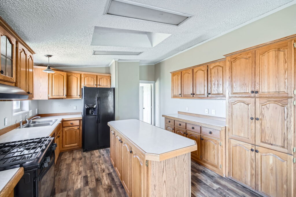 15270 Storybook Ln Web Quality 011 13 Kitchen