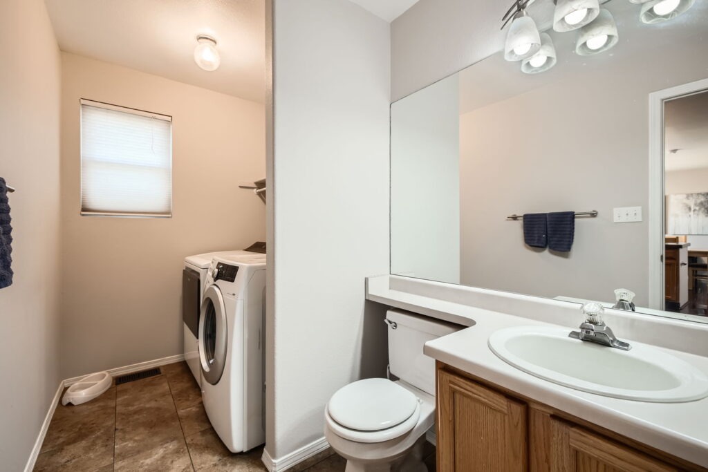 827 Barn Owl Dr Web Quality 027 37 Laundry Room