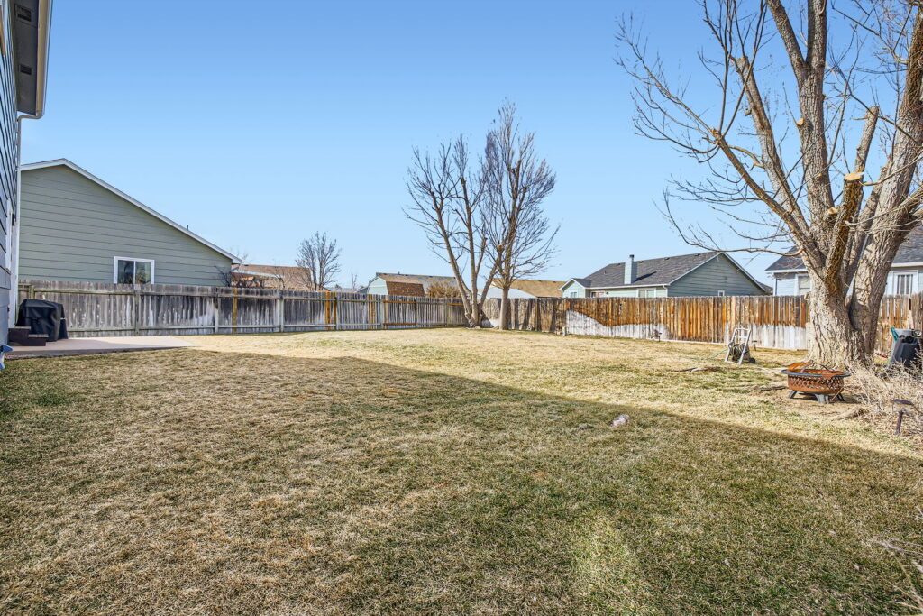 827 Barn Owl Dr Web Quality 028 39 Backyard