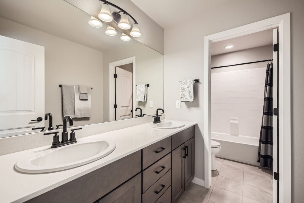 11969 Artful Way Web Quality 020 30 2nd Floor Bathroom