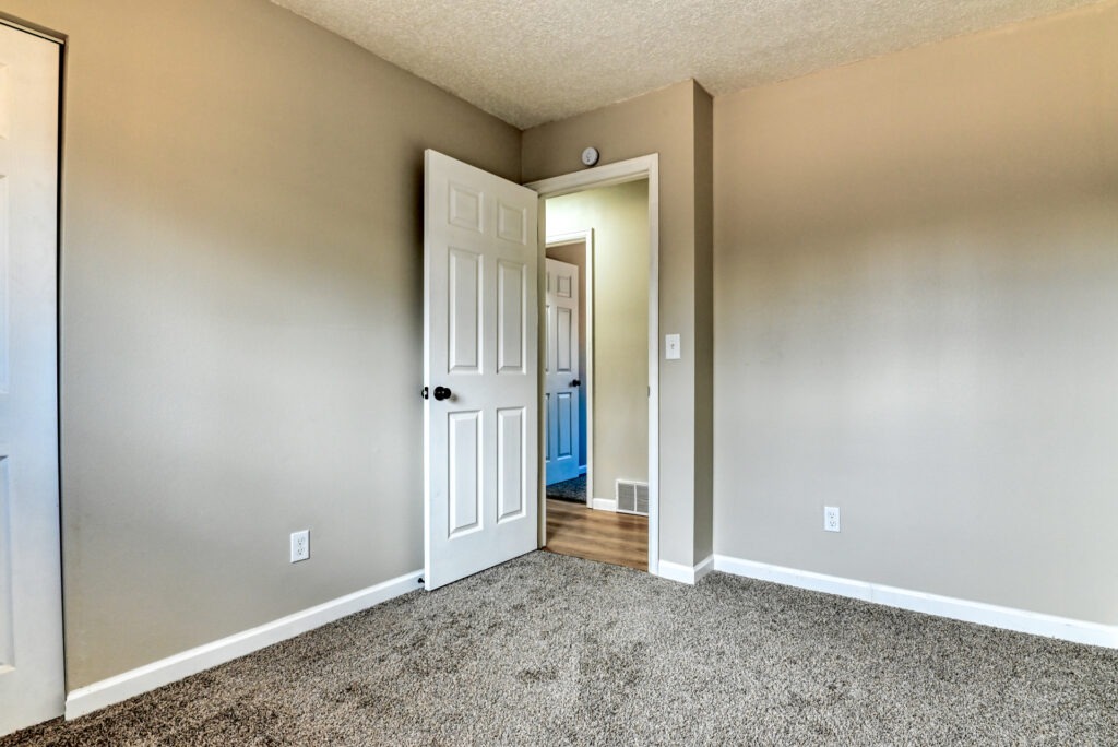 W Willamette Ave 29