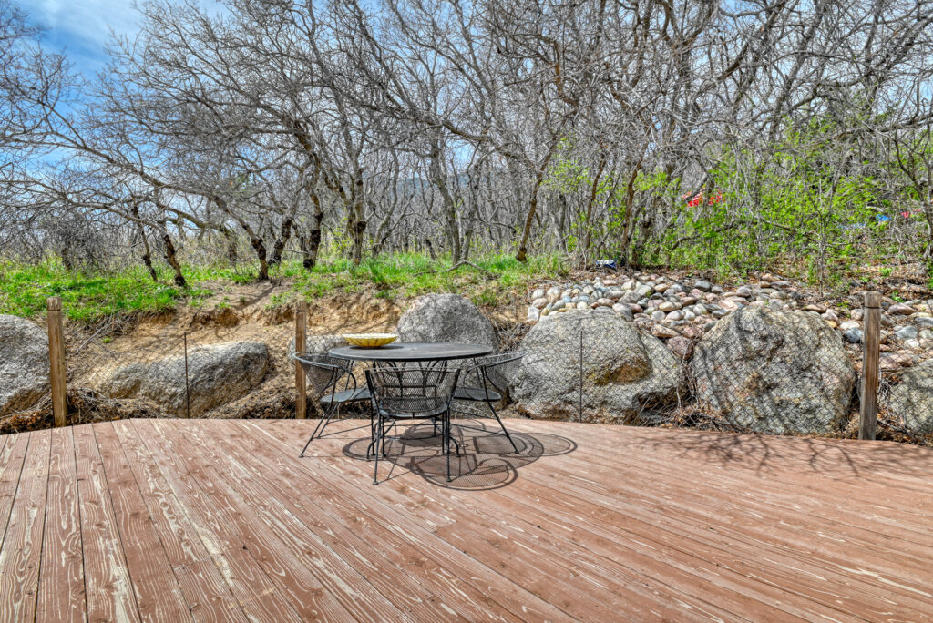 Broadmoor Bluffs Dr 11