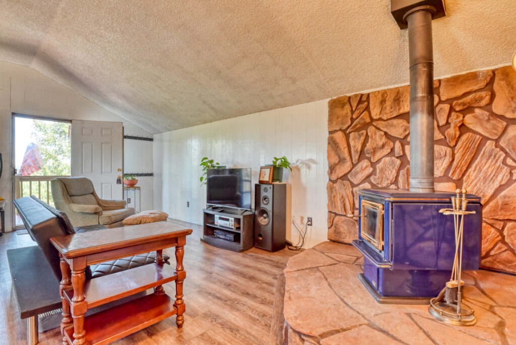 Cascade Cir 16