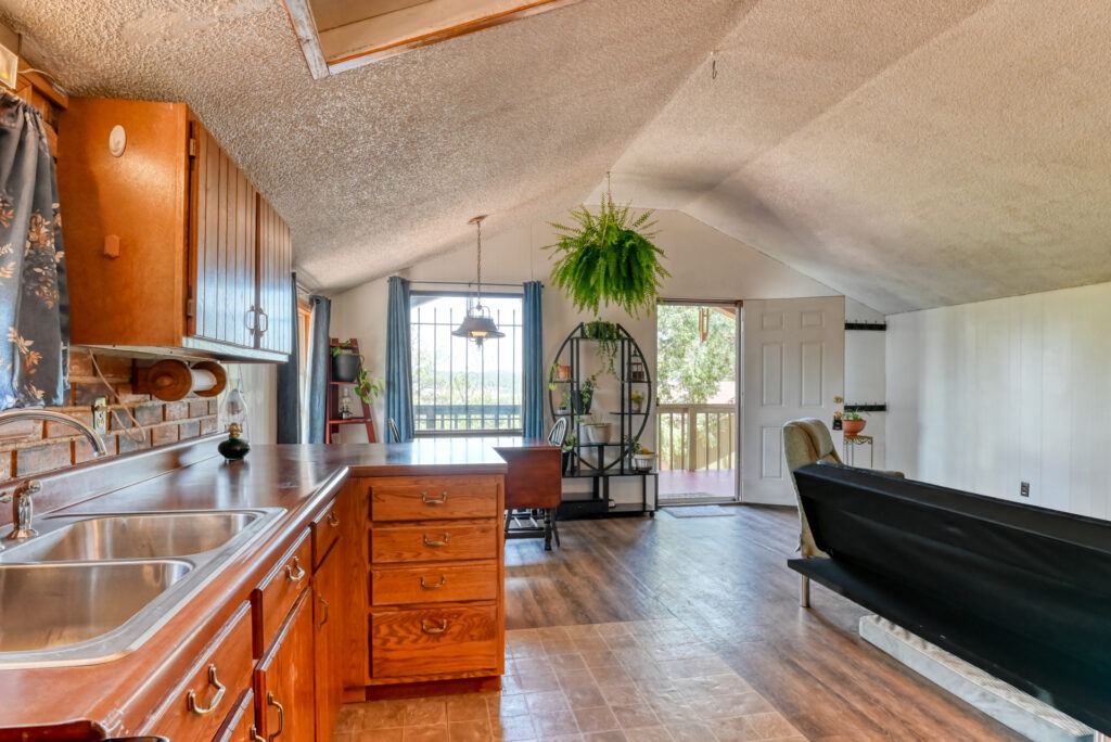 Cascade Cir 27