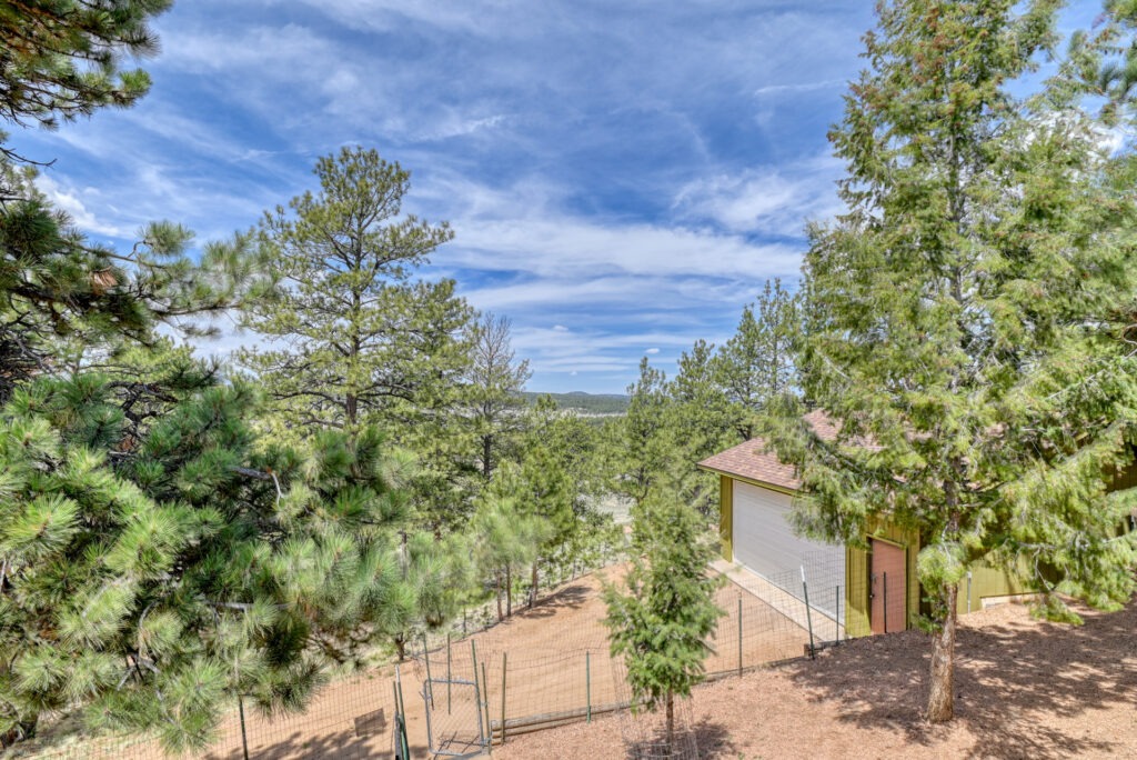 Cascade Cir 28