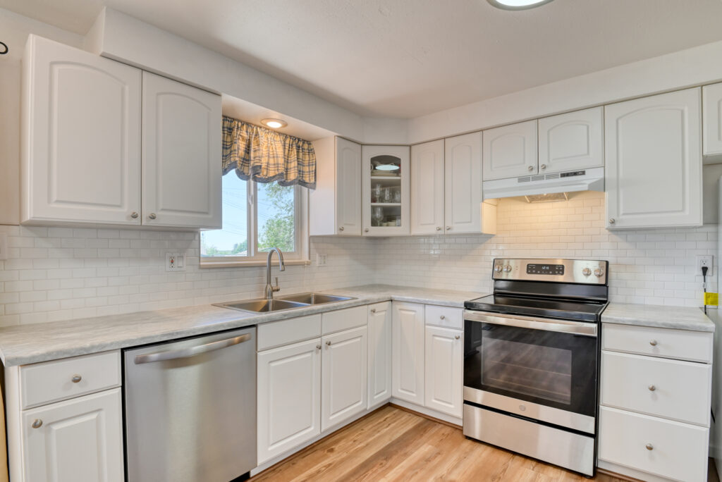 Montclair St 22