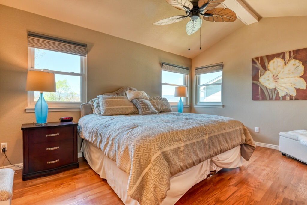 Topsail Dr 60