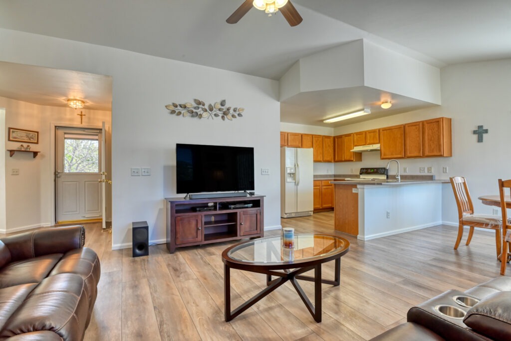 Christy Ct 14