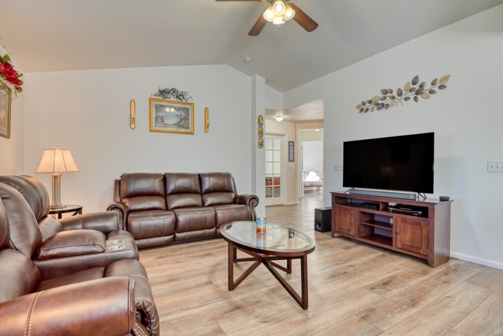 Christy Ct 15