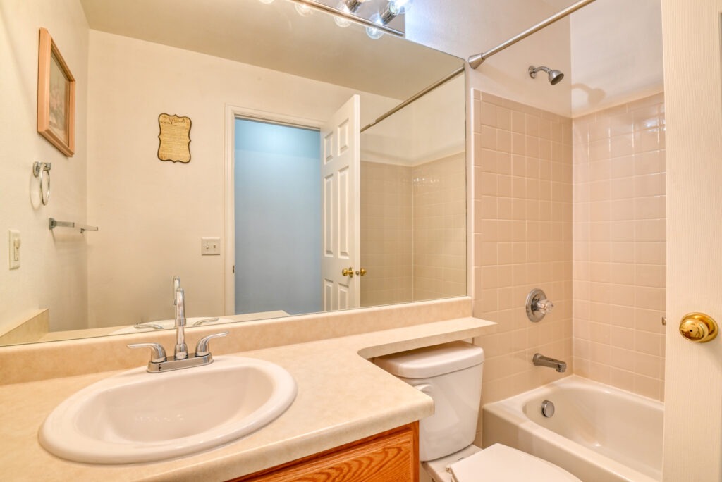 Christy Ct 41