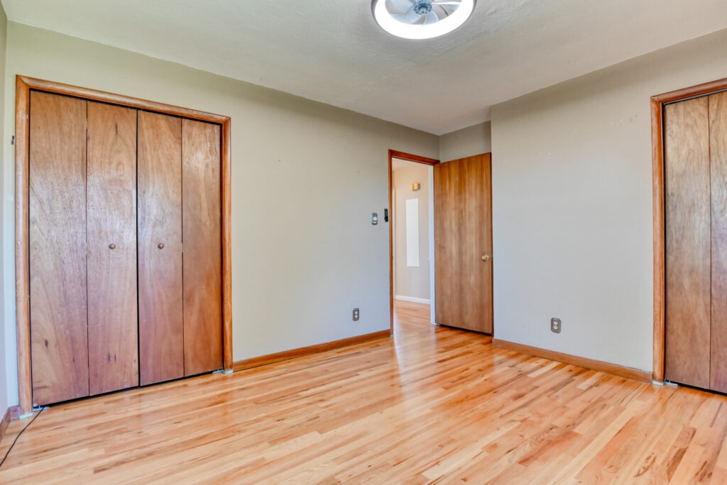 N Tower St 35