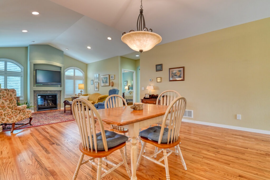 Spanish Oak Terr 18