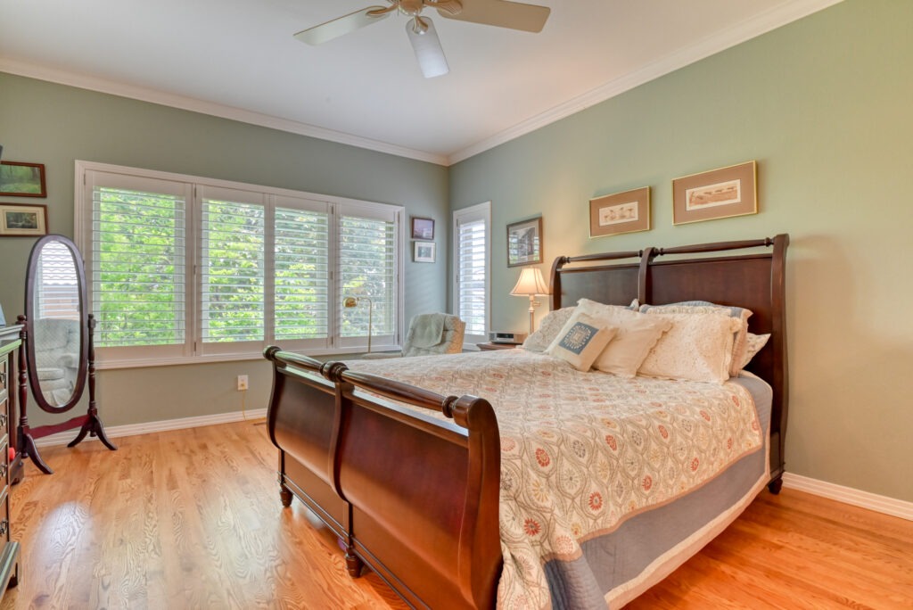 Spanish Oak Terr 32