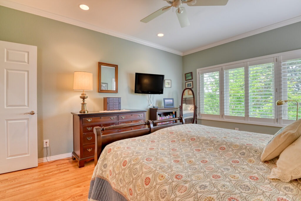 Spanish Oak Terr 33