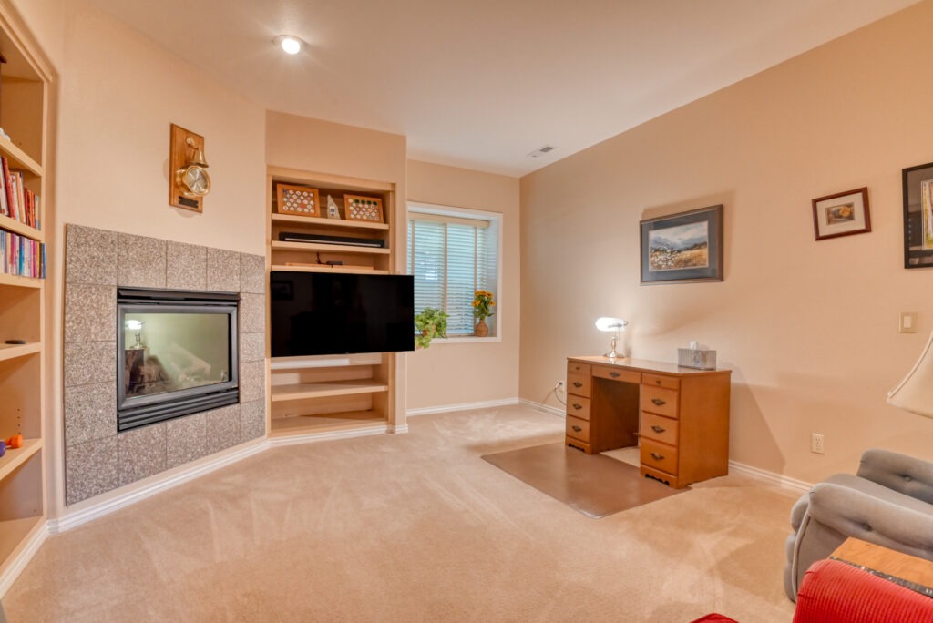 Spanish Oak Terr 44