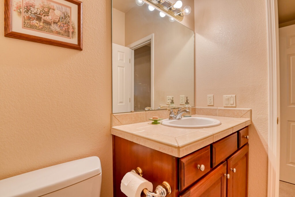 Spanish Oak Terr 56