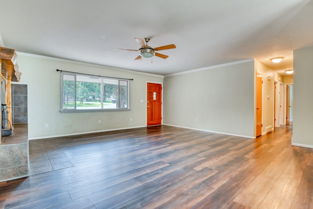 Teller Ln 11