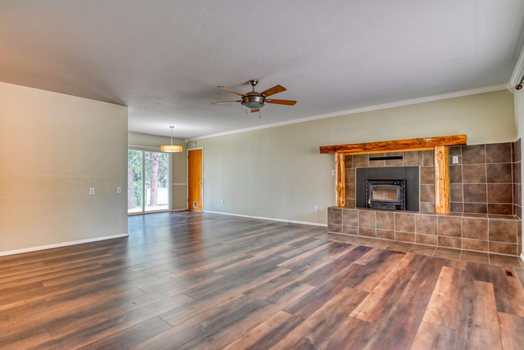 Teller Ln 9