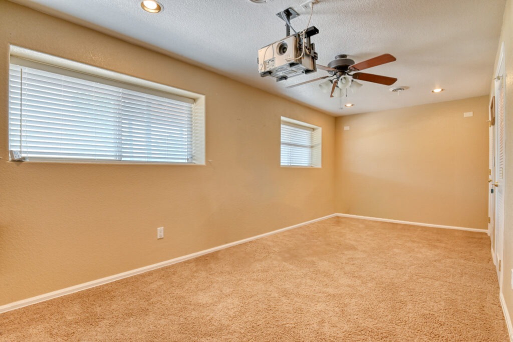 Eagle Canyon Dr 45