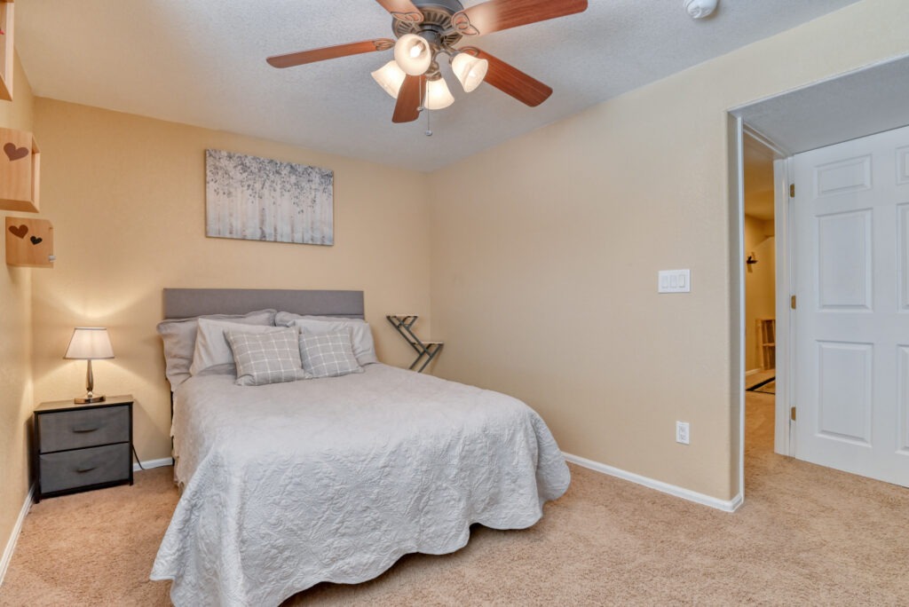 Eagle Canyon Dr 51