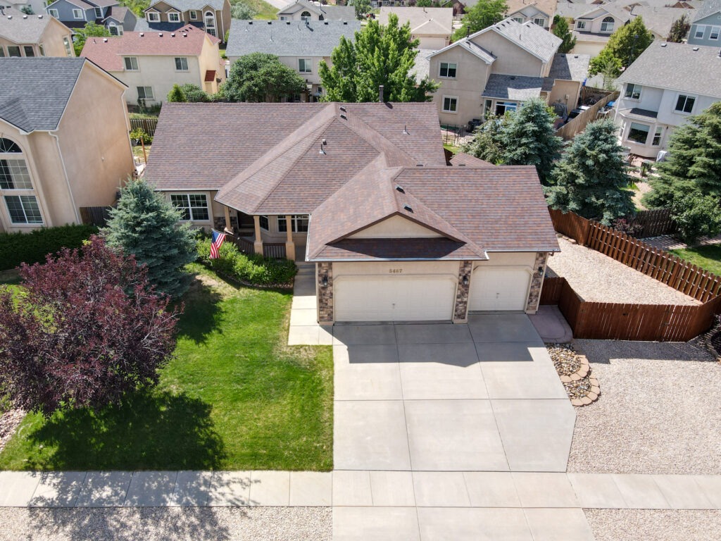 Mountain Garland Dr 68