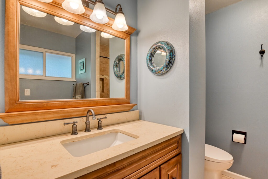 Parade Cir W 29