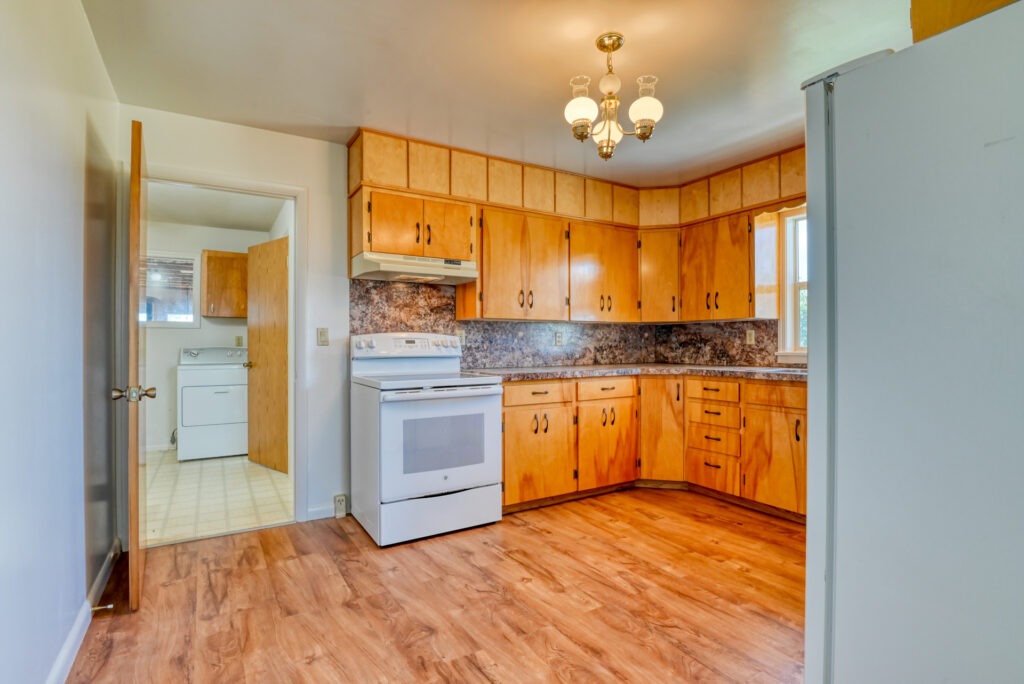 375 N Rush Rd 15