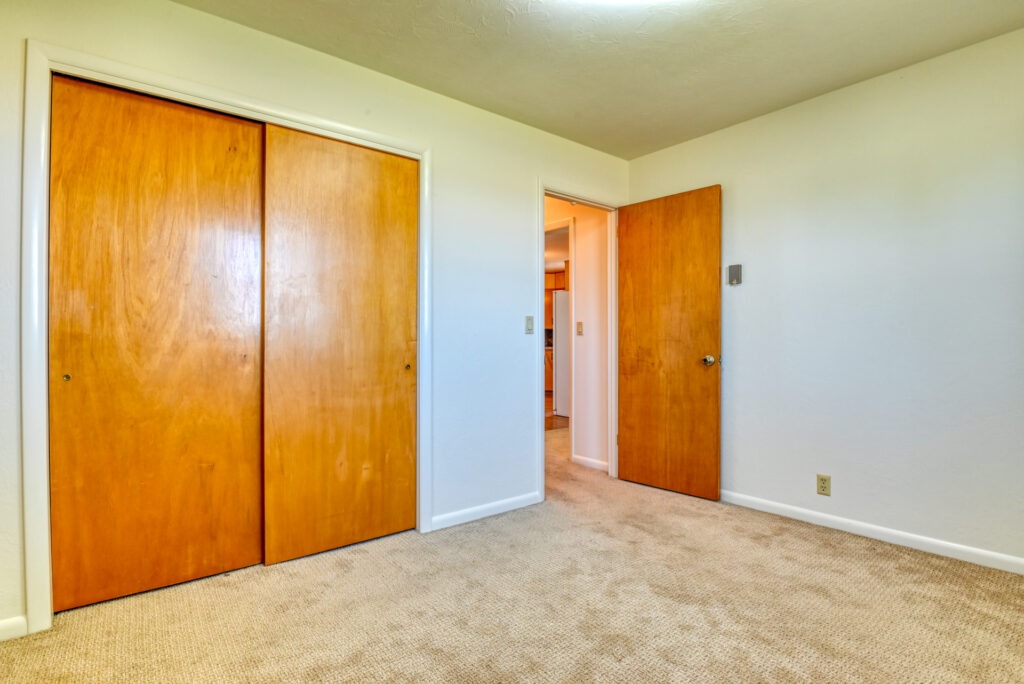 375 N Rush Rd 28