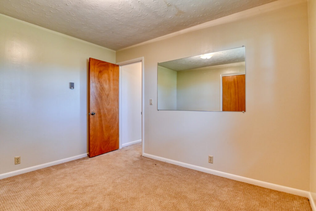 375 N Rush Rd 34
