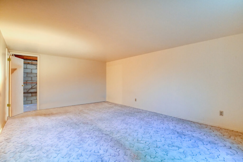 375 N Rush Rd 39