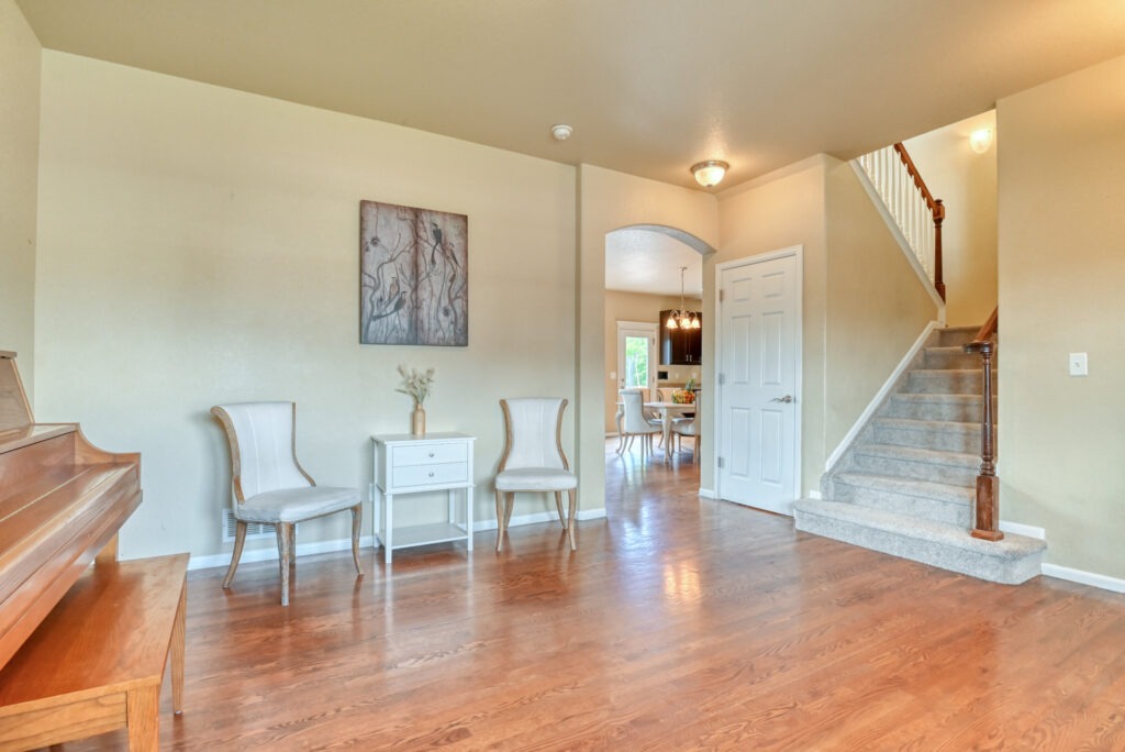 Red Cardinal Loop 13