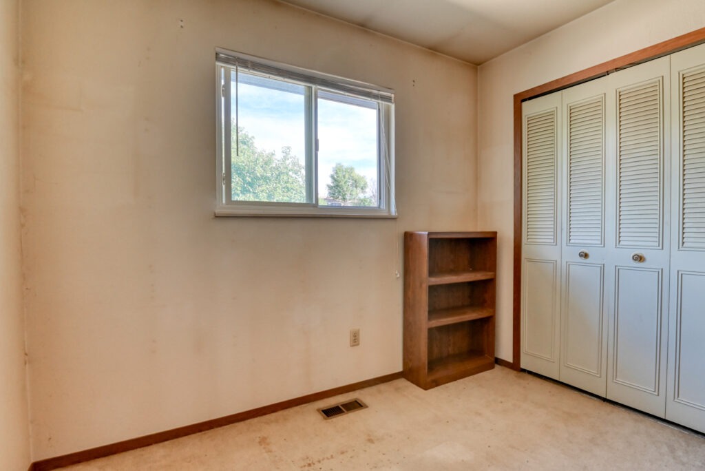 Eastcrest Cir W 31