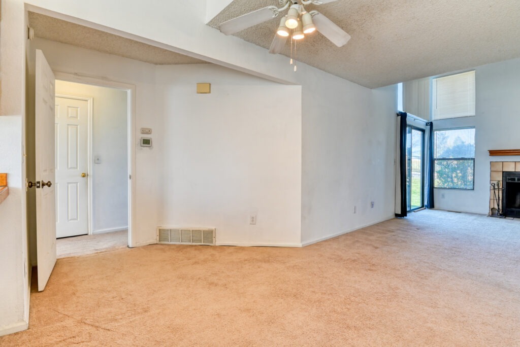 Autumn Ridge Circle 16