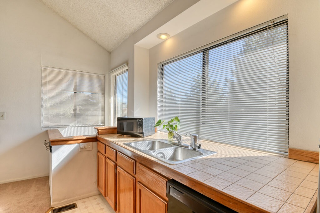 Autumn Ridge Circle 21