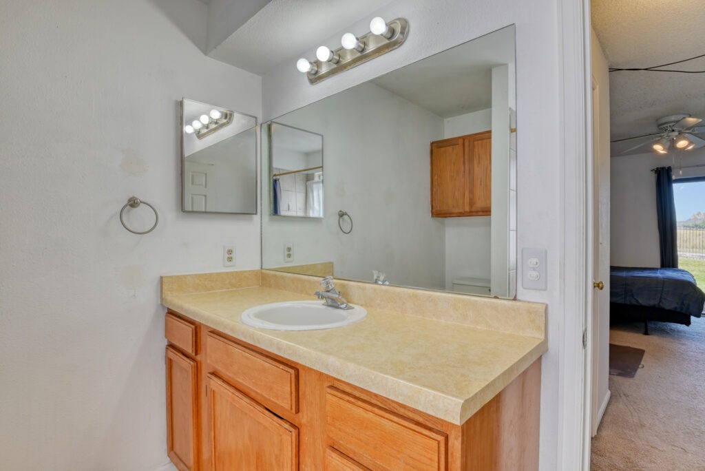 Autumn Ridge Circle 27