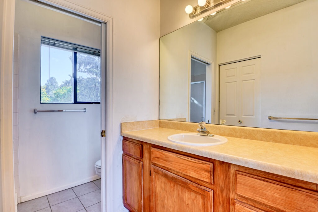 Autumn Ridge Circle 37