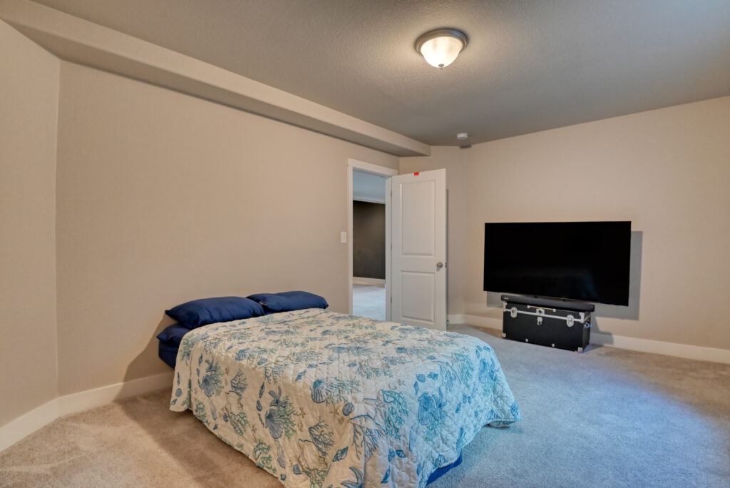 Sandy Court 61