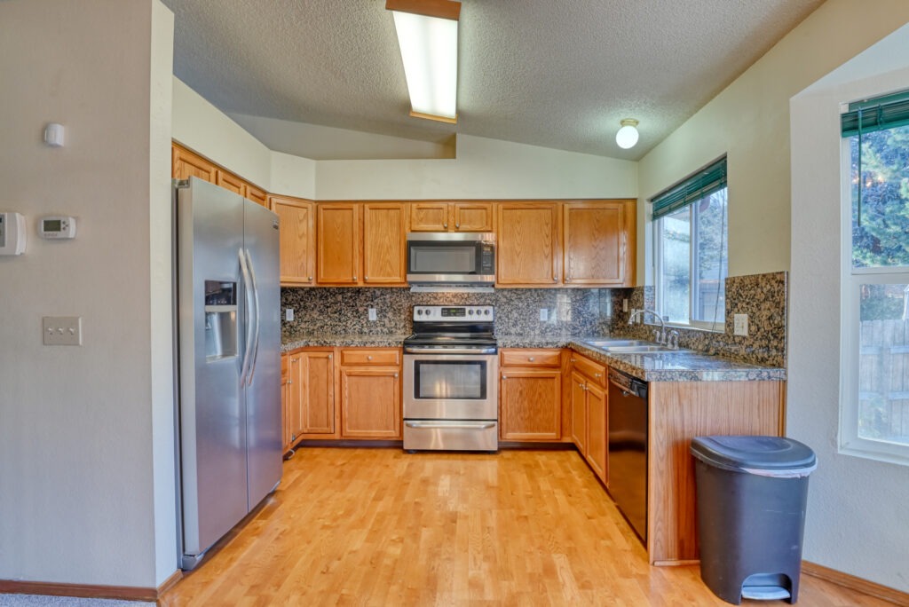 Troy Court 33